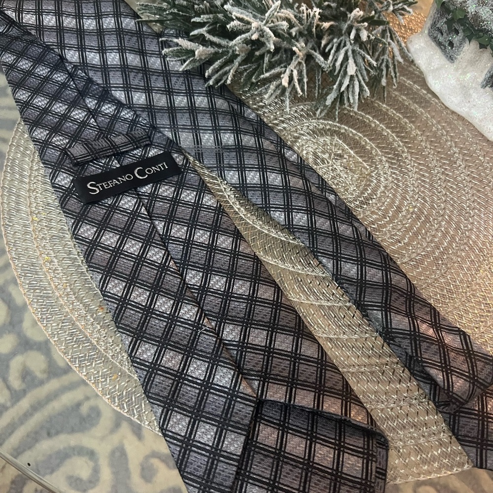NWOT Stefano Conti Gray Plaid Silk Tie